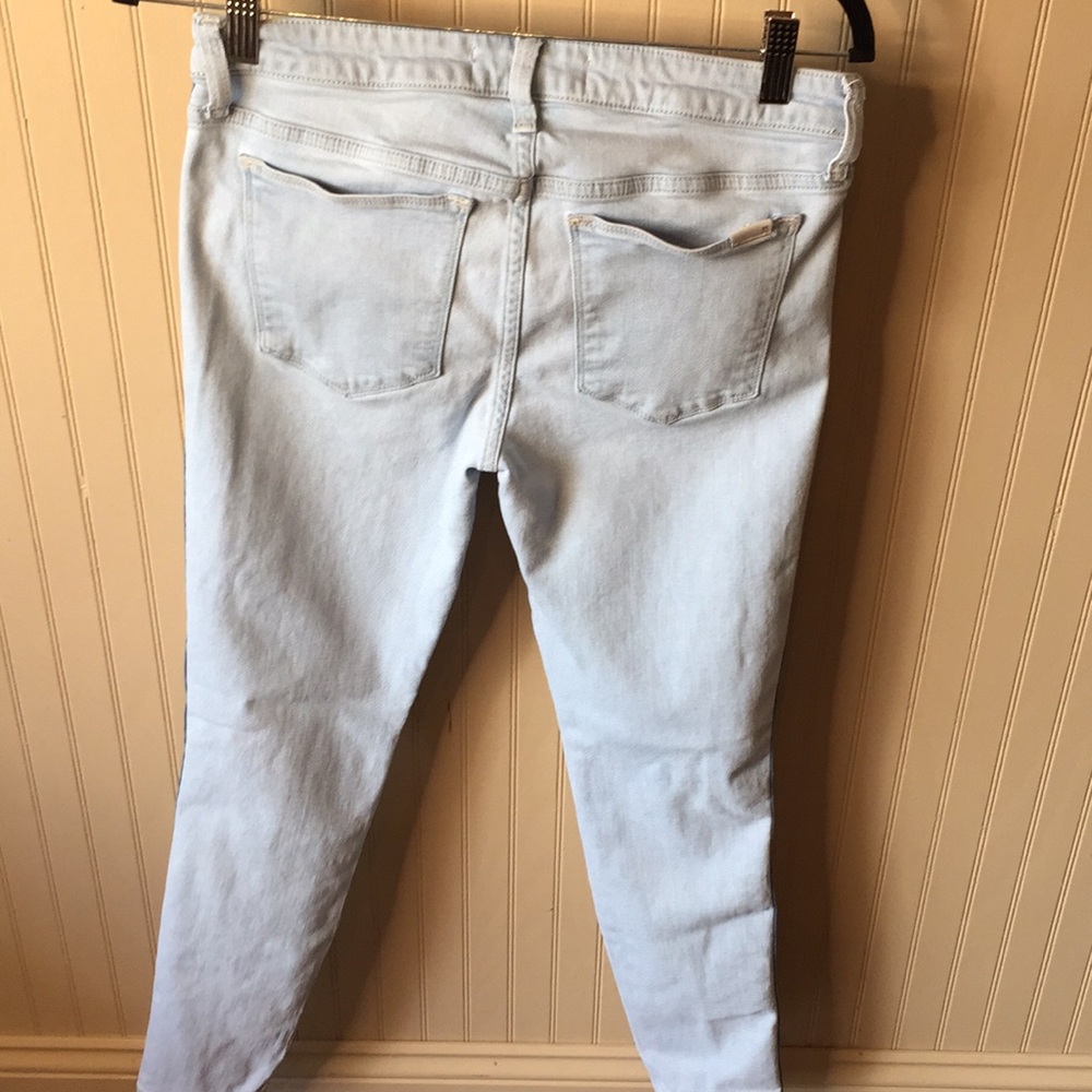 Joe’s light blue skinny ankle jeans size 28‎